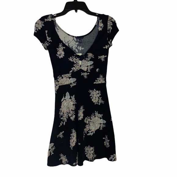 NWT Aeropostale Floral Skater Dress - Picture 2 of 5
